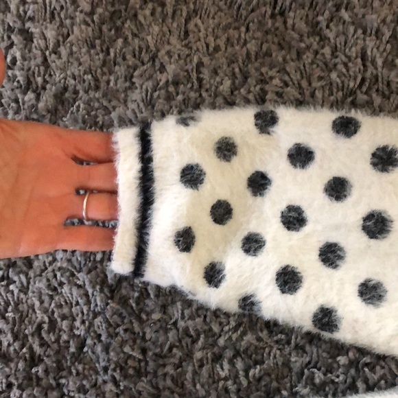 Evolution by Cyrus Sweater (Stitch Fix) - Picture 3 of 4